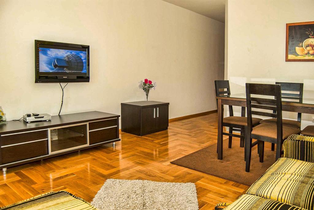 Apartments Kristina Макарска Экстерьер фото